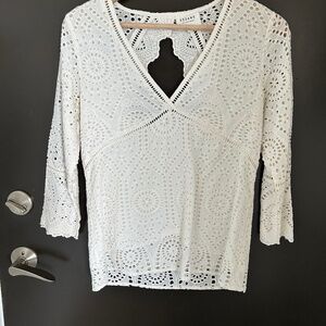 Sezane White Lace Button Back Blouse Daisy Scallop Size 36  or US Size 6 French